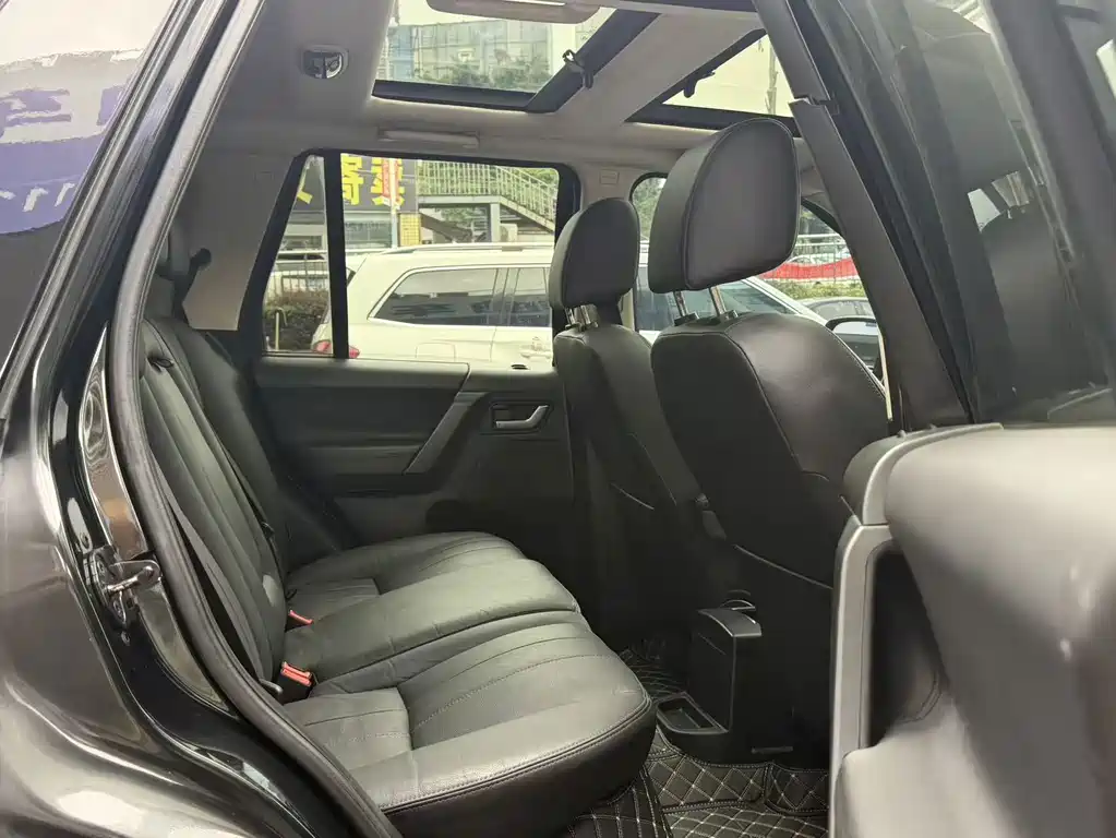 Land Rover Freelander 2 — миниатюра 8