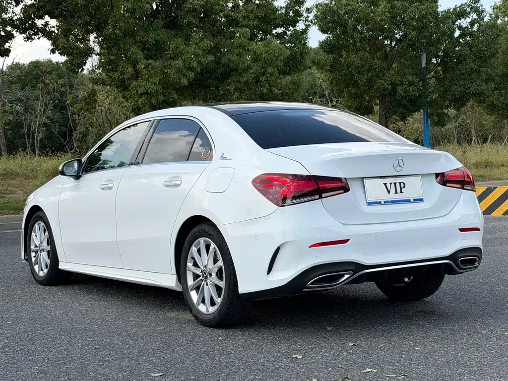 Mercedes-Benz A-Class — миниатюра 7