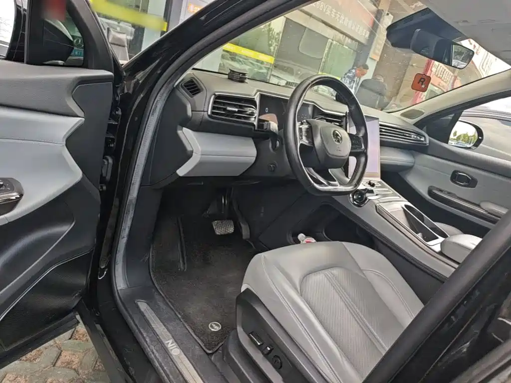 NIO ES6 — миниатюра 16