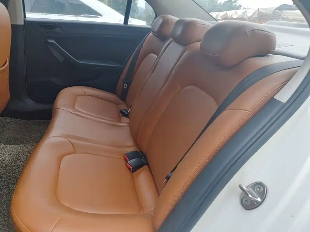 Volkswagen Jetta — миниатюра 17