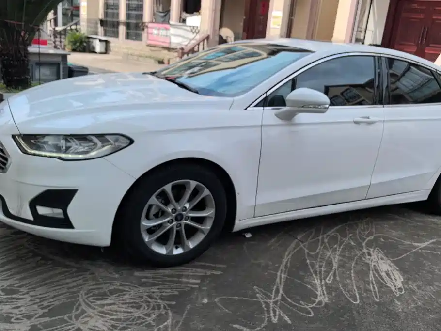 Ford Mondeo — миниатюра 2