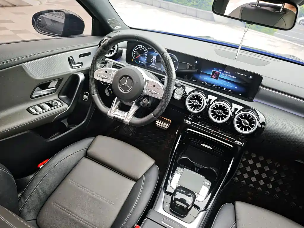 Mercedes-Benz A-Class AMG — миниатюра 11