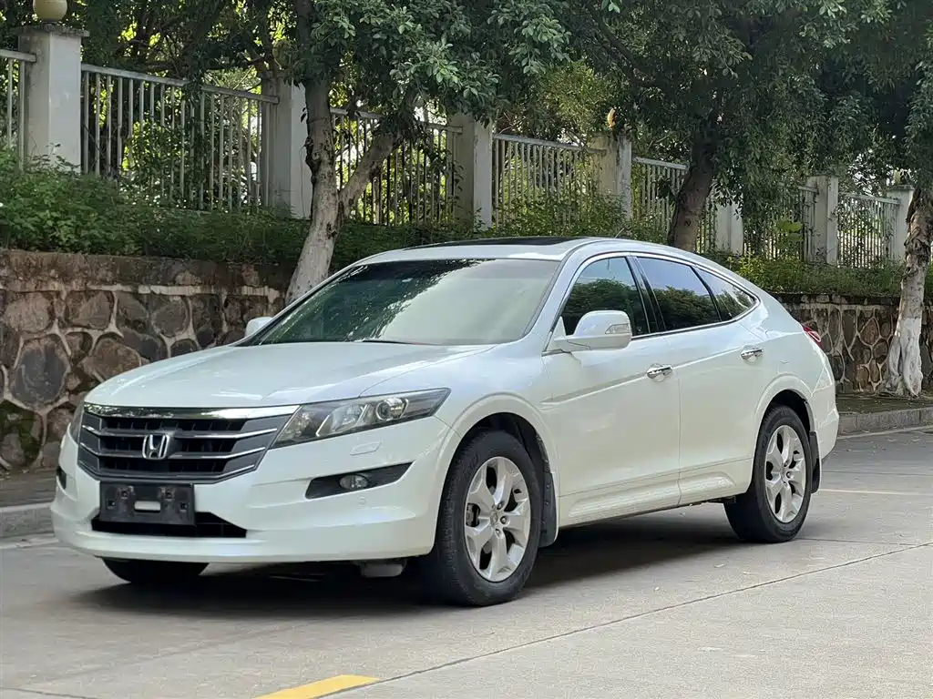 Honda Crosstour 2011