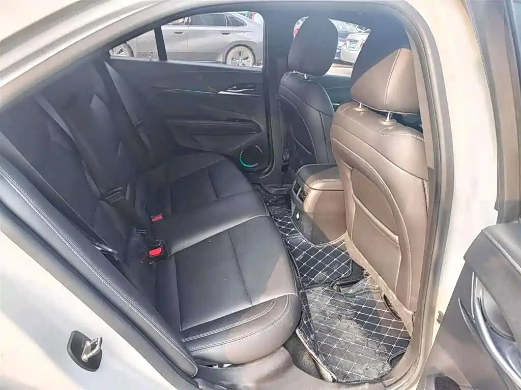 Cadillac CT4 — миниатюра 7