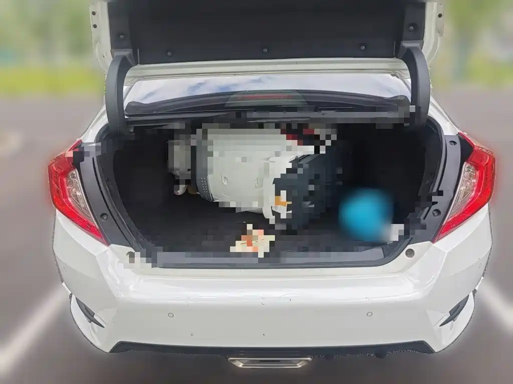 Honda Civic — миниатюра 10
