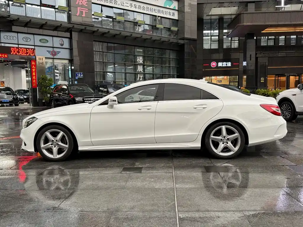Mercedes-Benz CLS