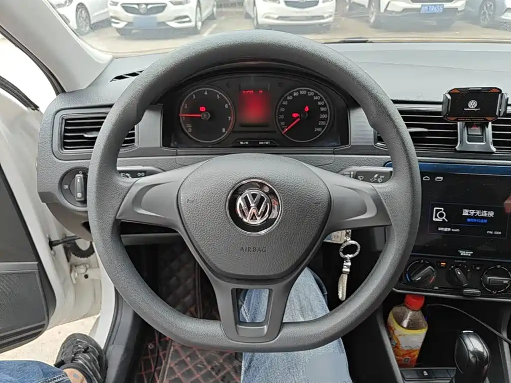 Volkswagen Santana — миниатюра 11