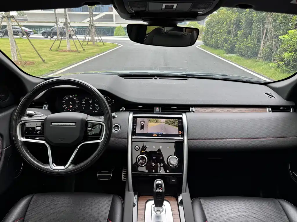 Land Rover Discovery Sport — миниатюра 10