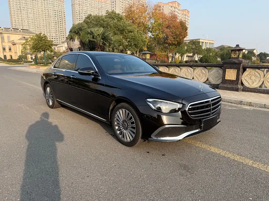 Mercedes-Benz E-Class E 2022 E 300 L Luxury