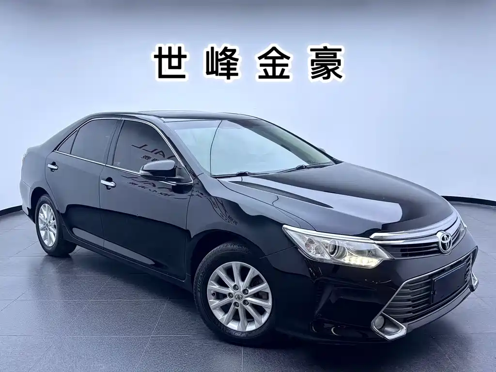 Toyota Camry — миниатюра 3