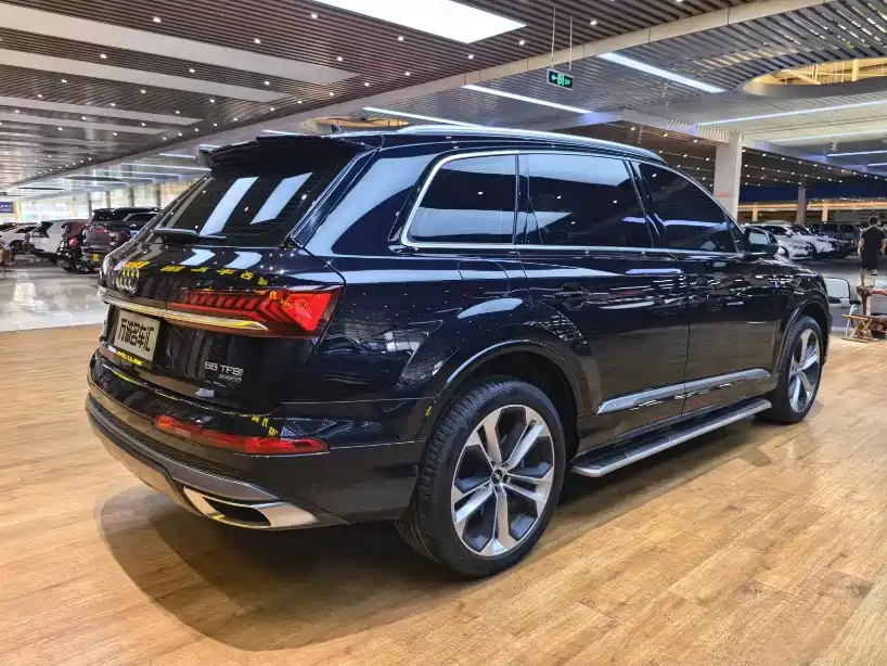 Audi Q7 — миниатюра 26