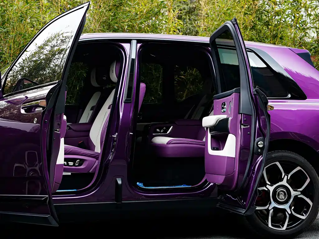 Rolls-Royce Cullinan — миниатюра 7