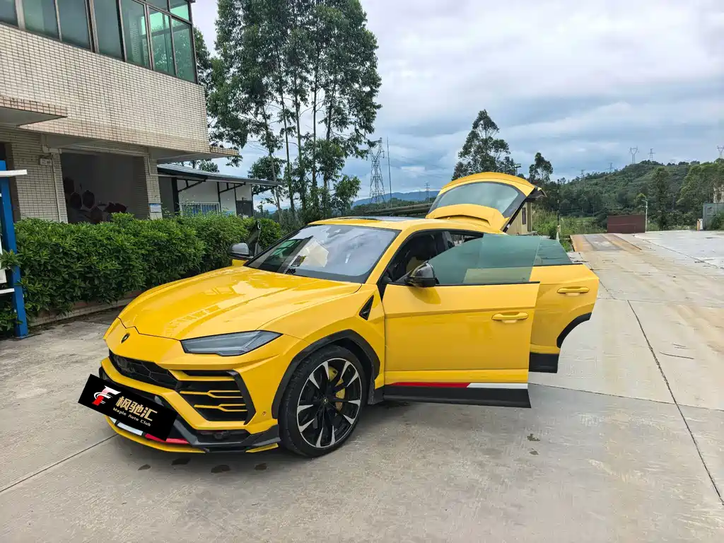 Lamborghini Urus 2018 4.0T V8