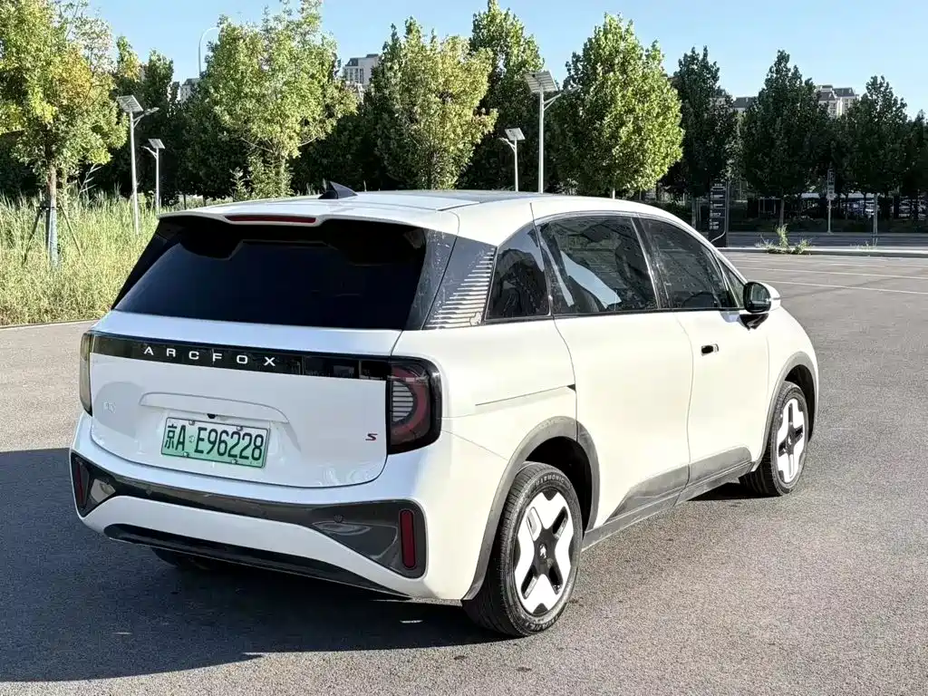 ARCFOX S — миниатюра 9