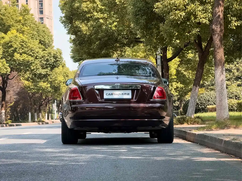 Rolls-Royce Ghost — миниатюра 6