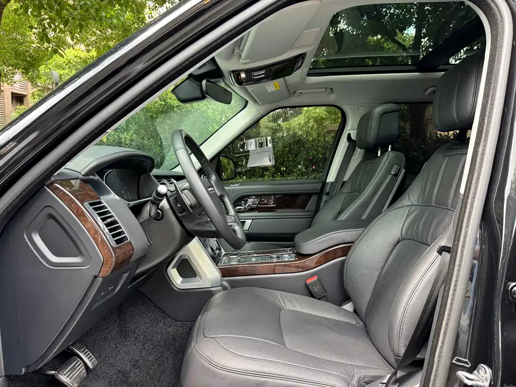 Land Rover Range Rover — миниатюра 7