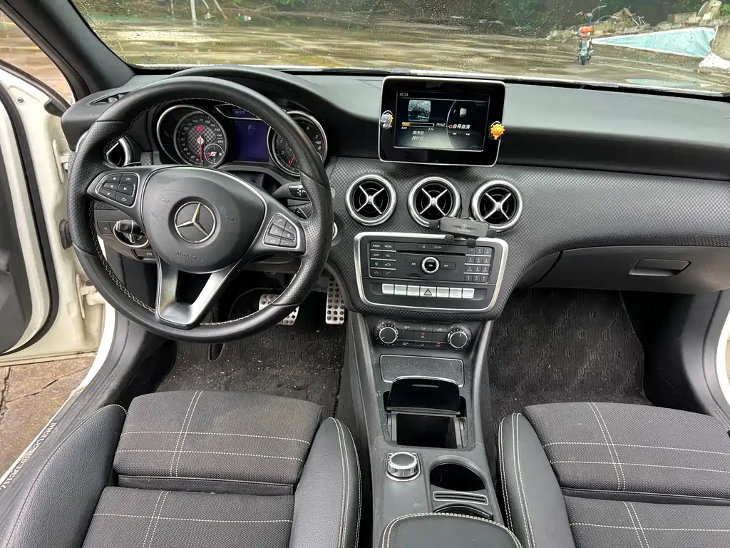 Mercedes-Benz A-Class (Import) — миниатюра 11