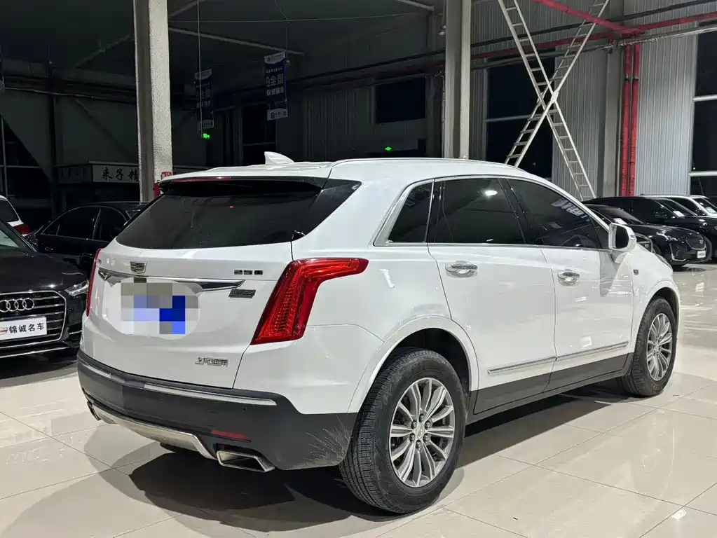 Cadillac XT5 — миниатюра 4