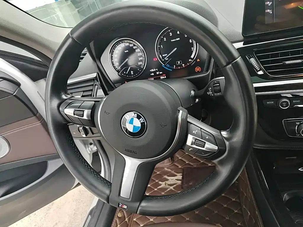 BMW 1 Series — миниатюра 11