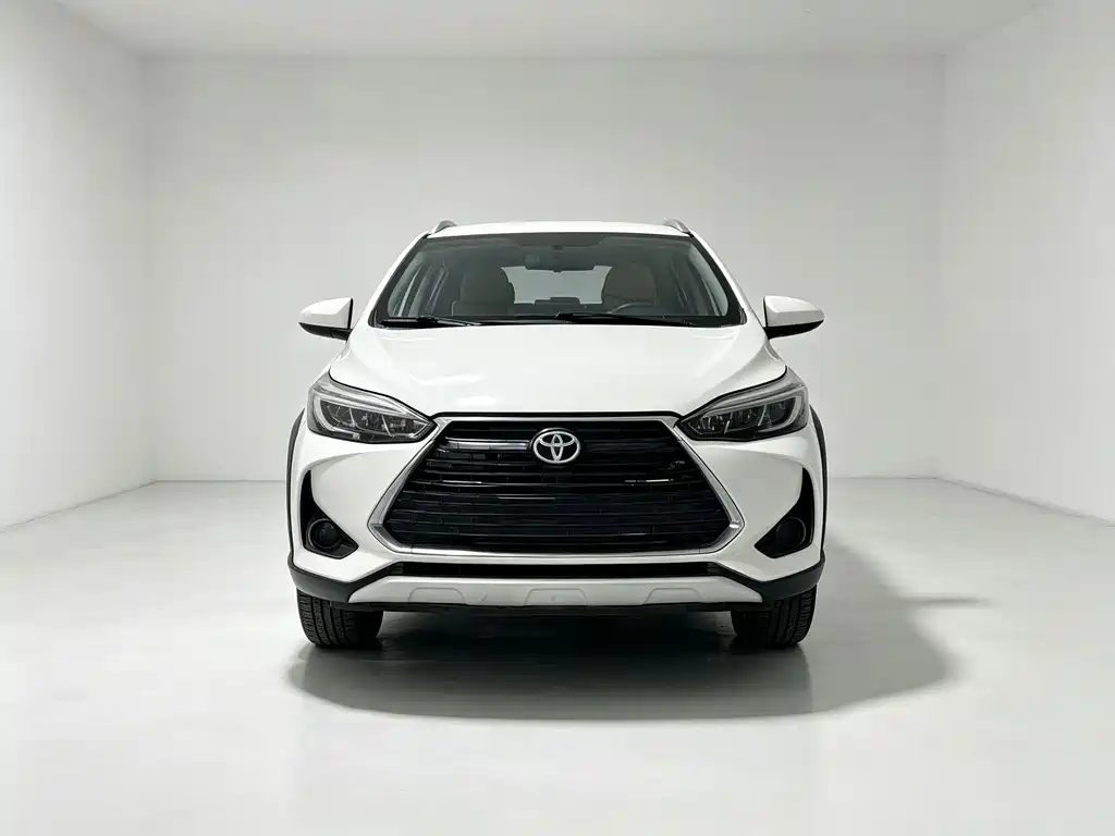 Toyota Yaris L — миниатюра 2