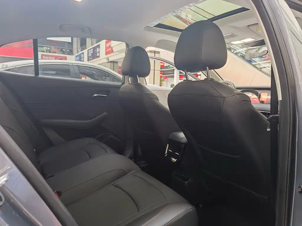 Roewe i5 — миниатюра 11