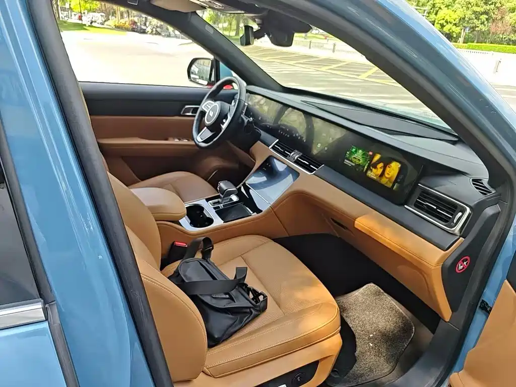 Li Auto Li ONE — миниатюра 6