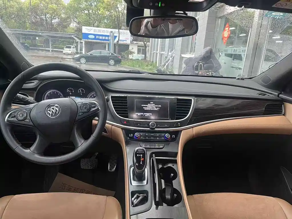 Buick LaCrosse — миниатюра 5