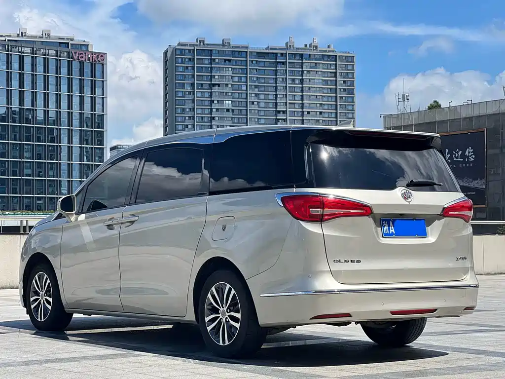 Buick GL8 — миниатюра 4