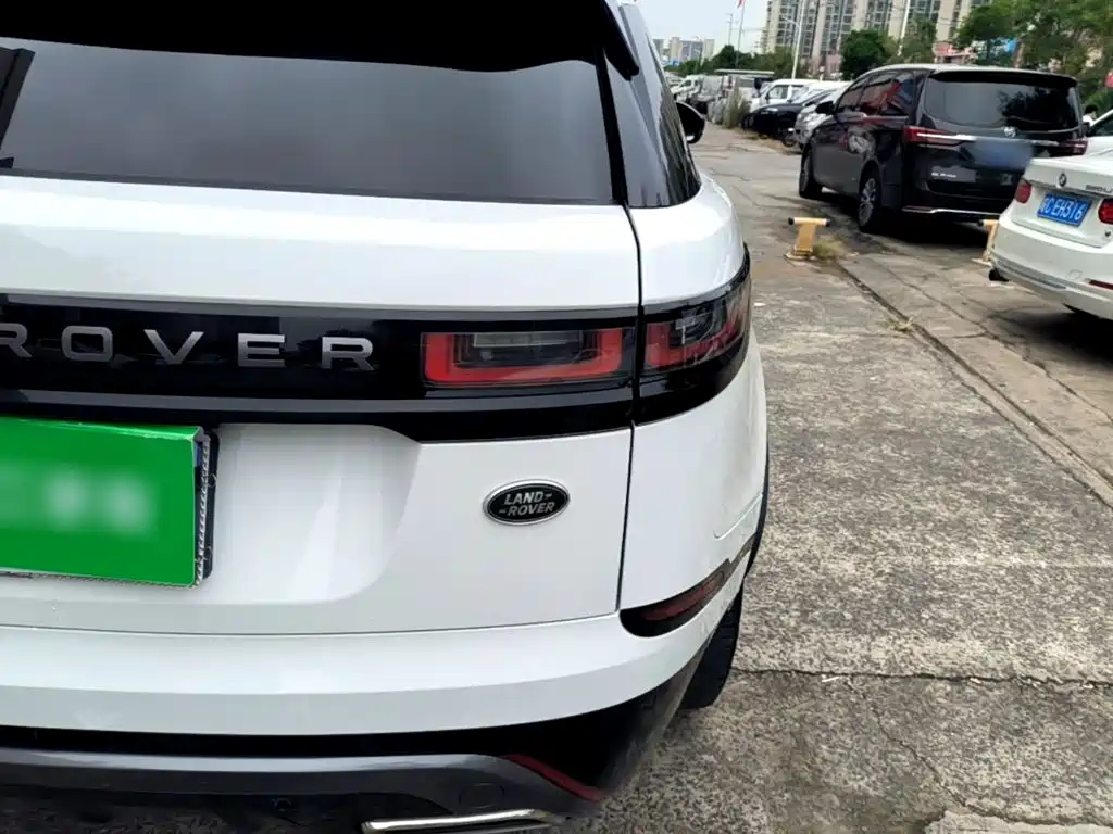 Land Rover Velar — миниатюра 8