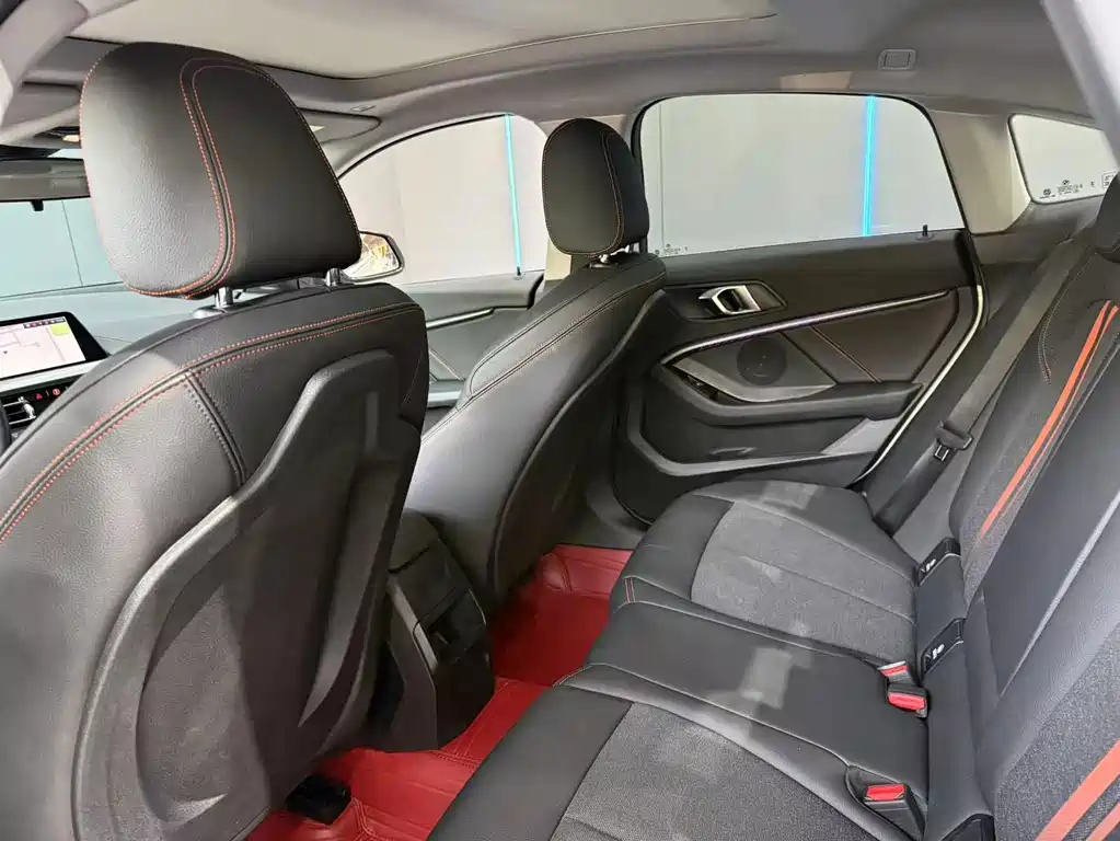 BMW 2 Series (Import) — миниатюра 10