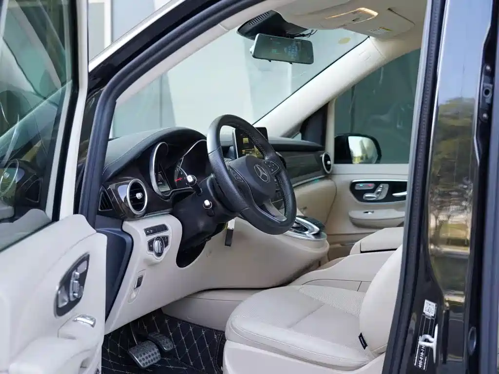 Mercedes-Benz V-Class V 2017 V 260 L Luxury Long Wheelbase
