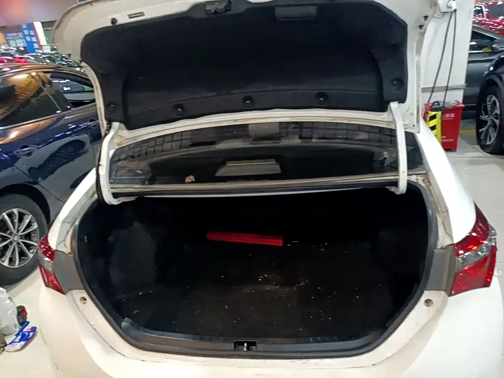 Toyota Corolla — миниатюра 19