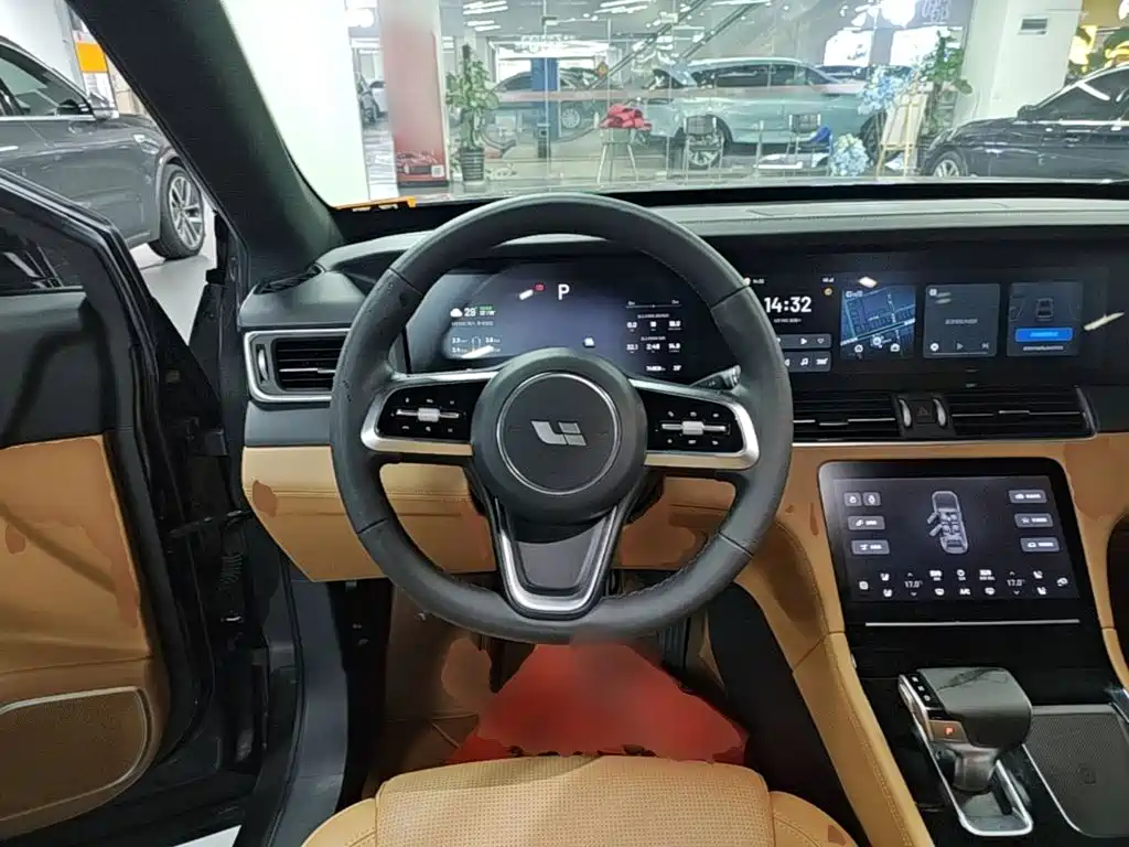Li Auto Li ONE — миниатюра 11