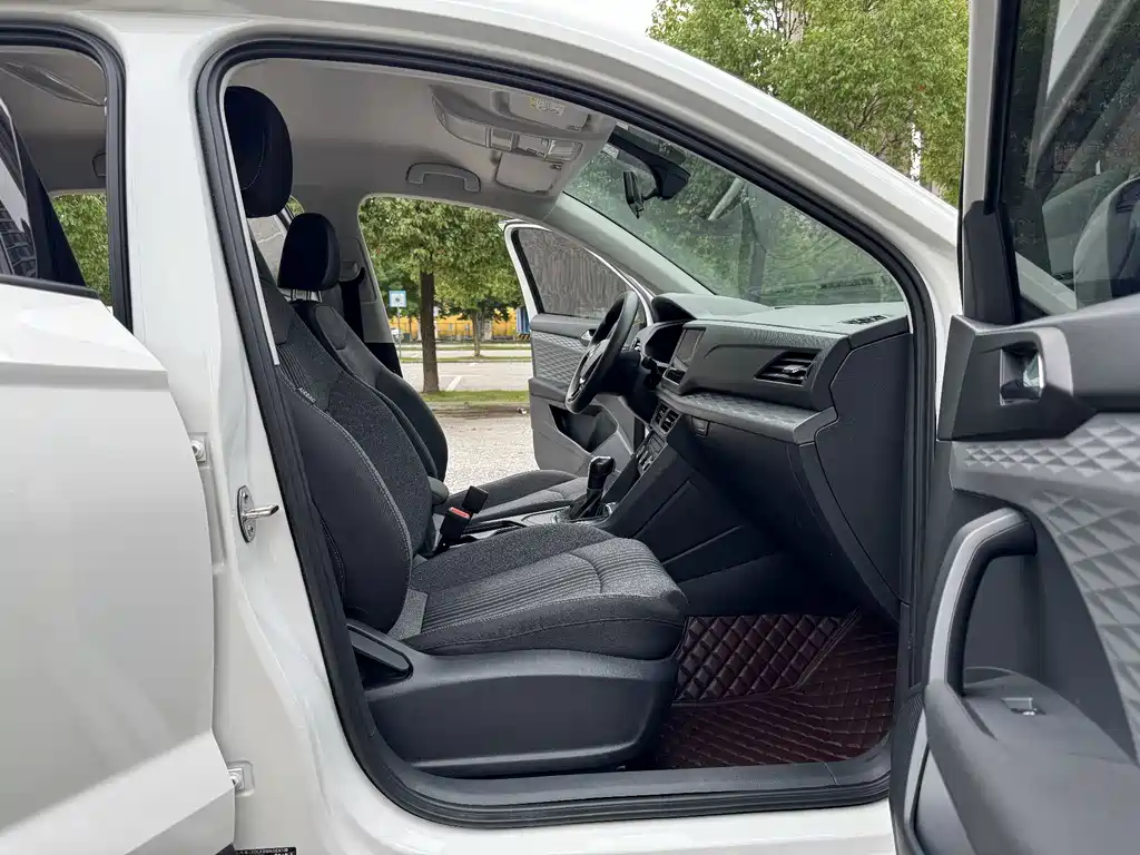 Volkswagen Tharu — миниатюра 8