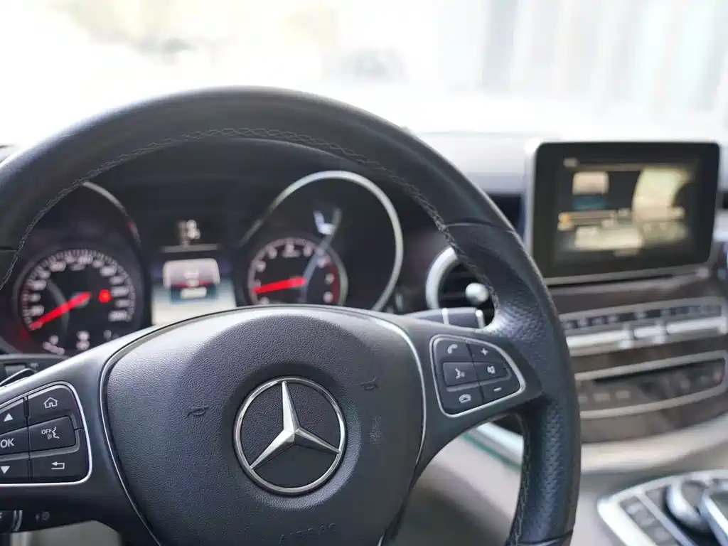 Mercedes-Benz V-Class V 2017 V 260 L Luxury Long Wheelbase