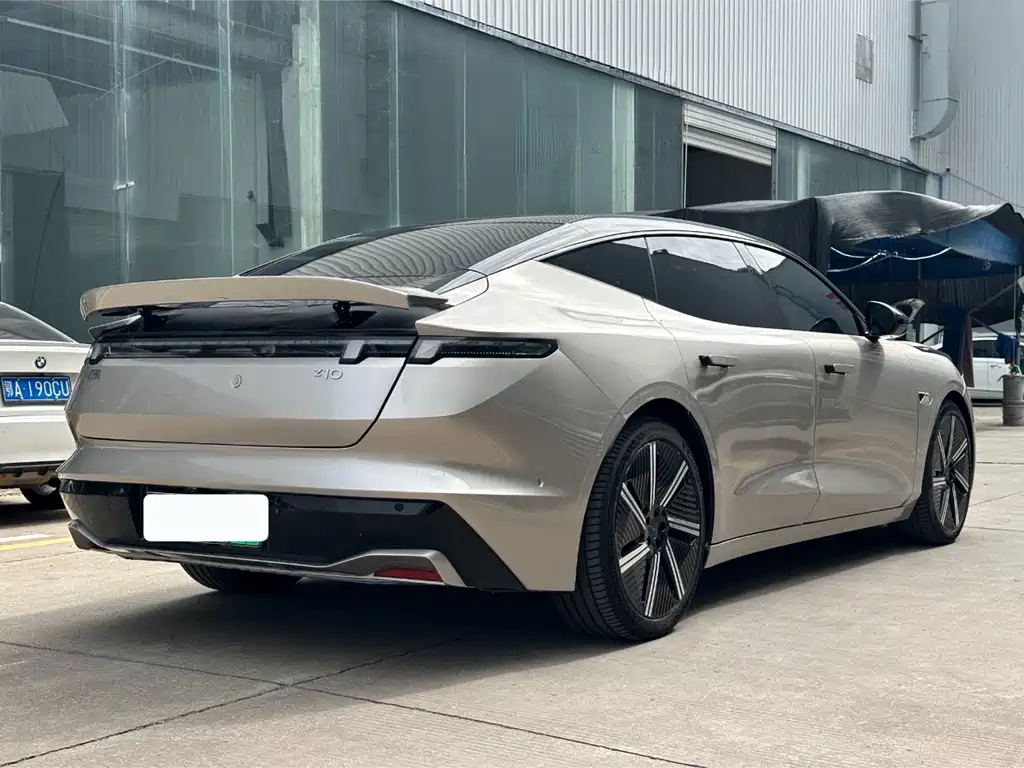 Lynk & Co Z10 — миниатюра 8