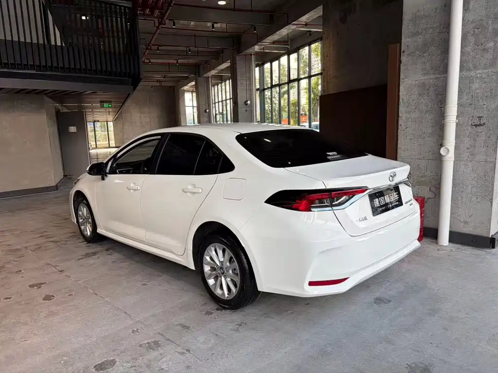 Toyota Corolla — миниатюра 11