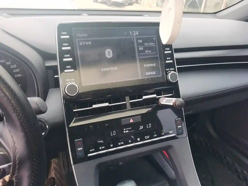 Toyota Avalon — миниатюра 13