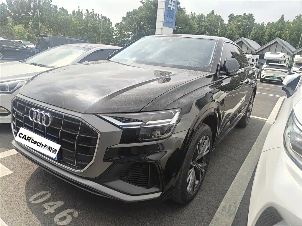 Audi Q8 2021