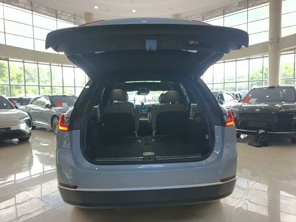 NIO ES8 — миниатюра 19
