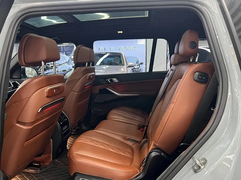 BMW X7 — миниатюра 4