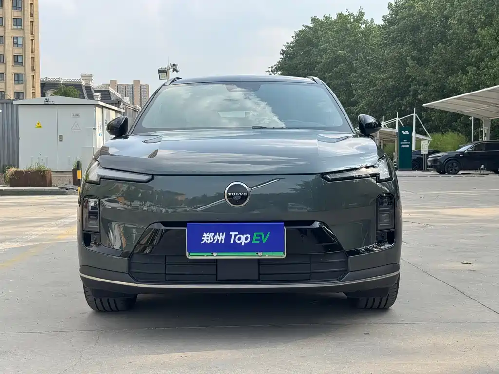 Volvo 沃尔沃XC70插电式混动 2025