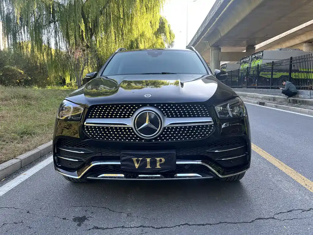 Mercedes-Benz GLE (Import) — миниатюра 2
