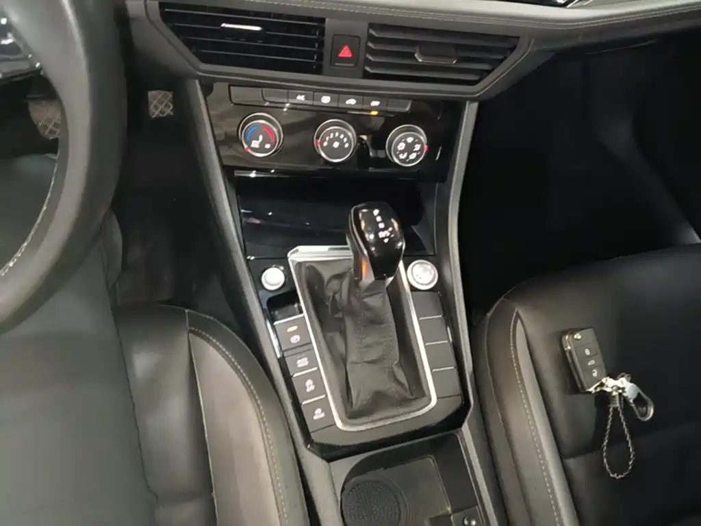 Volkswagen Sagitar — миниатюра 14