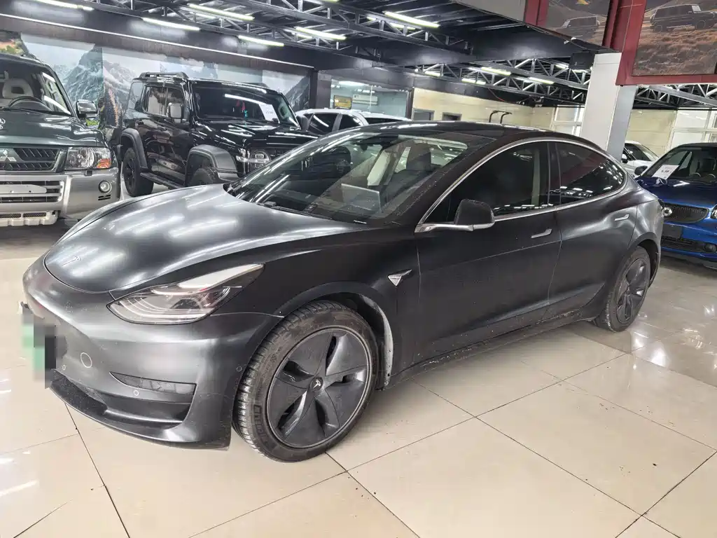 Tesla Model 3 2020