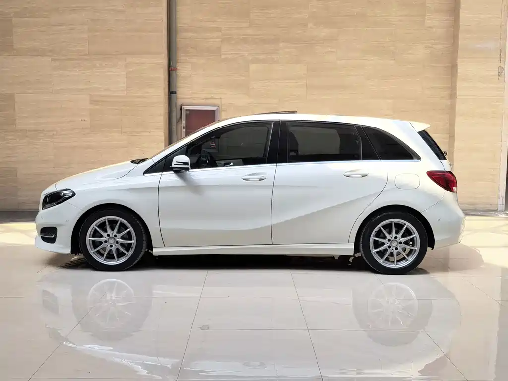 Mercedes-Benz B-Class — миниатюра 3