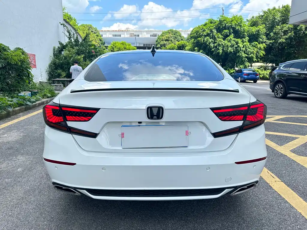Honda Accord — миниатюра 14
