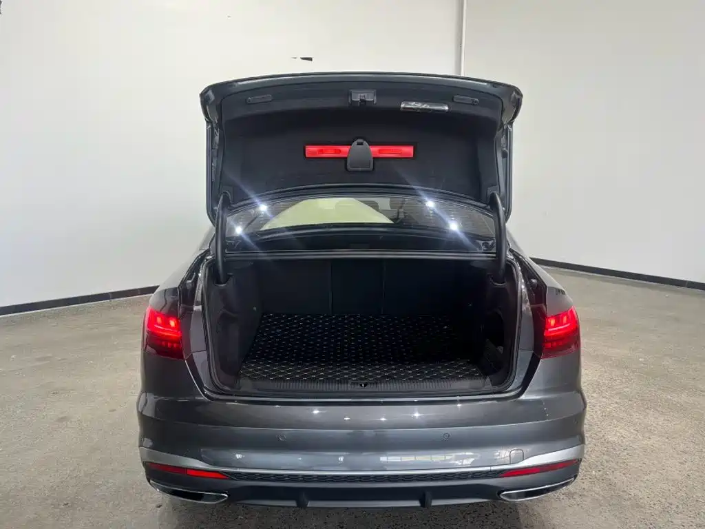 Audi A4L — миниатюра 14
