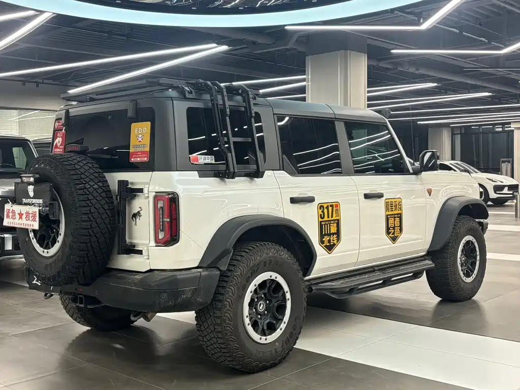 Ford Bronco — миниатюра 5