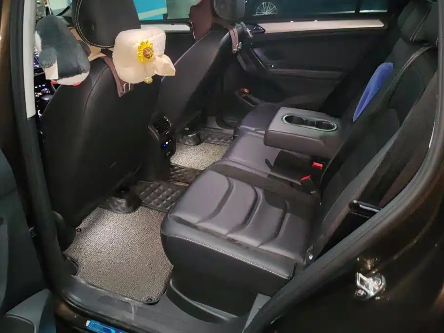 Volkswagen Tiguan L — миниатюра 11
